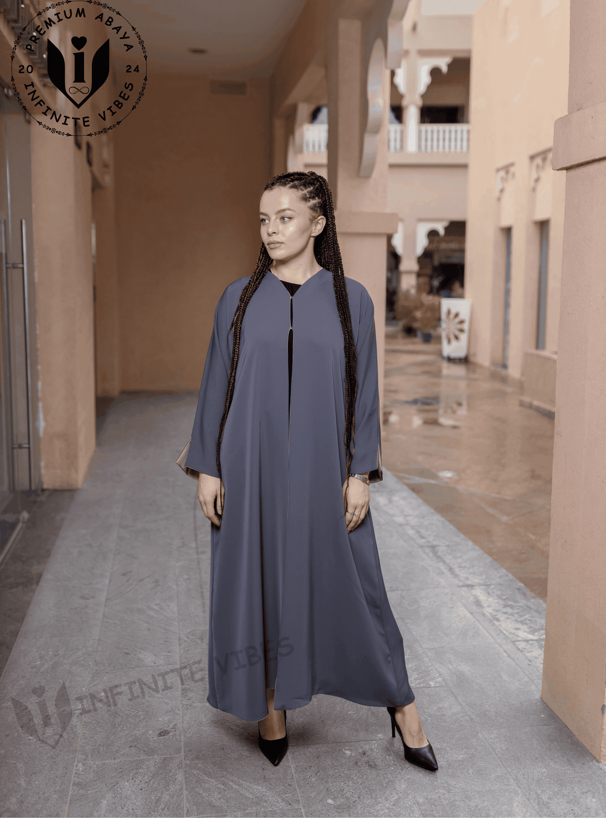 Effortless Travel Style: Reversible Abaya in Pink & Light Calming Grey - INFINITE VIBES
